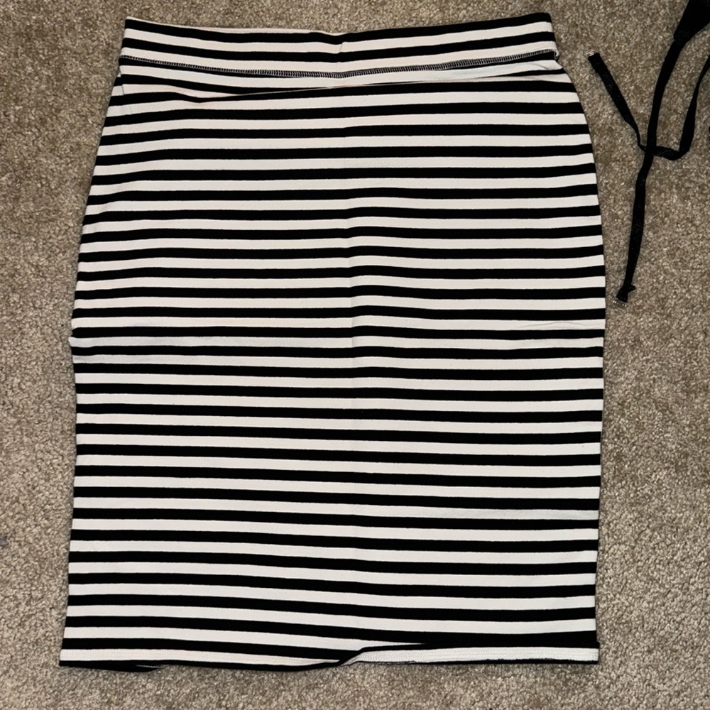 Maxi / bodycon skirt